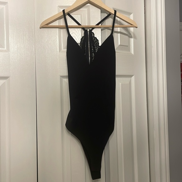 Black bodysuit with lace back detail - Picture 1 of 5